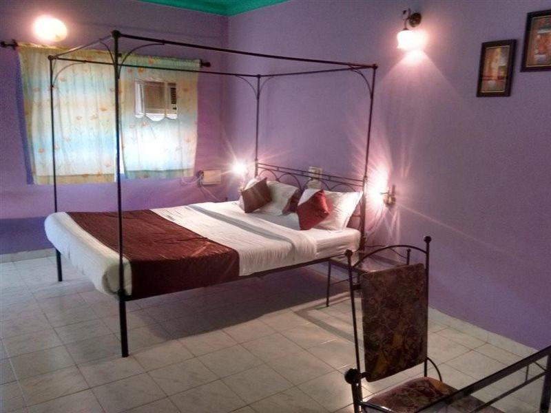 Libton Manor Hotell Candolim Exteriör bild
