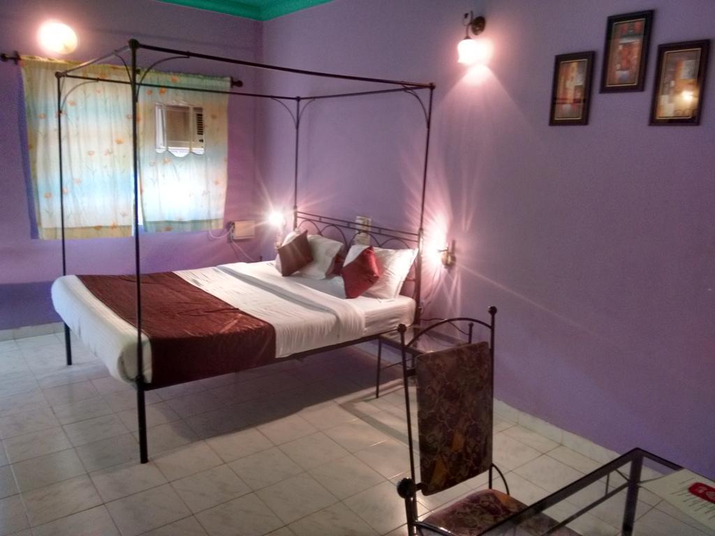 Libton Manor Hotell Candolim Exteriör bild