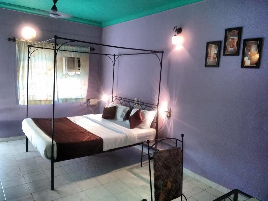 Libton Manor Hotell Candolim Exteriör bild