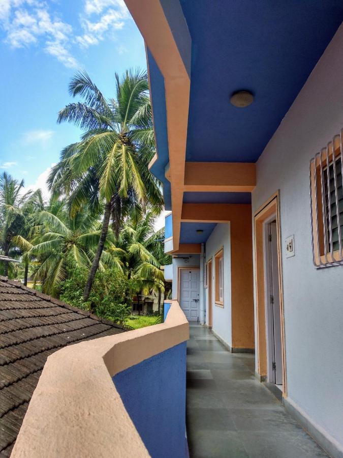 Libton Manor Hotell Candolim Exteriör bild